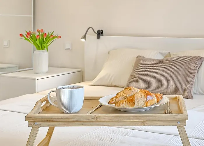 Business-class 2 X Free Parking X Self Check In 24x7