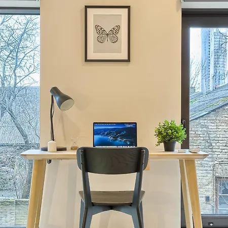 Apartment Business-class 2 X Free Parking X Self Check In 24x7 *