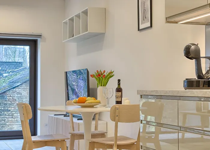 Business-class 2 X Free Parking X Self Check In 24x7 *