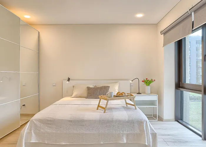 Business-class 2 X Free Parking X Self Check In 24x7 *